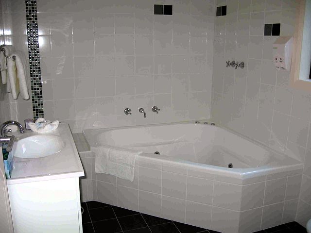 Shellharbour Village NSW Brisbane 4u