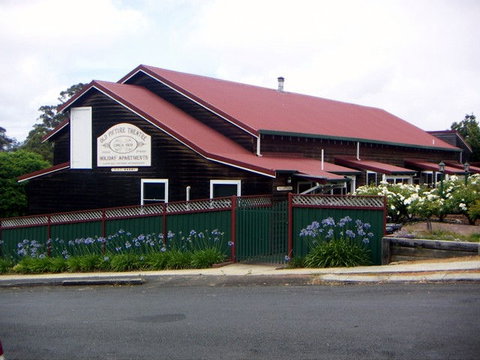 Pemberton Old Picture Theatre Holiday Apts - Tourism Brisbane 2