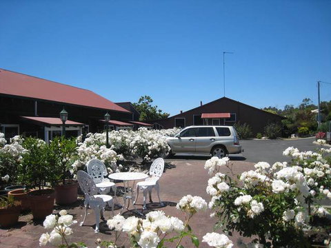 Pemberton Old Picture Theatre Holiday Apts - Tourism Brisbane 3