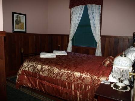 Pemberton Old Picture Theatre Holiday Apts - Tourism Brisbane 5