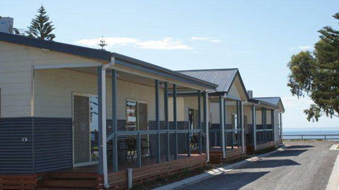 Port Vincent Caravan Park & Seaside Cabins - Brisbane 4u 2