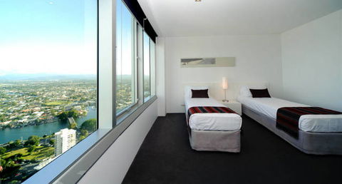 Q1 Resort & Spa - Tourism Brisbane 9