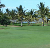 Queens Beach Tourist Village - Brisbane 4u