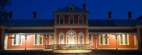 Hay Caravan Park - Brisbane 4u 1