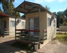 Hay Caravan Park - Brisbane 4u 5