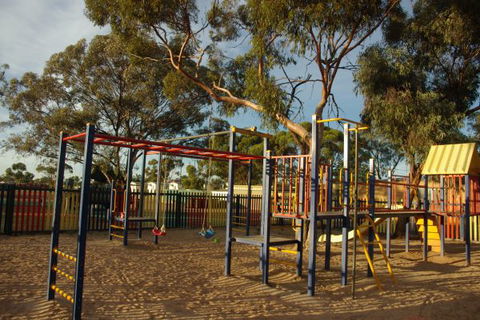 Acclaim Prospector Holiday Park - Brisbane 4u 5