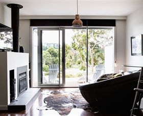 Polperro Winery Luxury Accommodation - Brisbane 4u 0