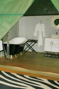 Seven Mile Beach Holiday Park - Brisbane 4u 4