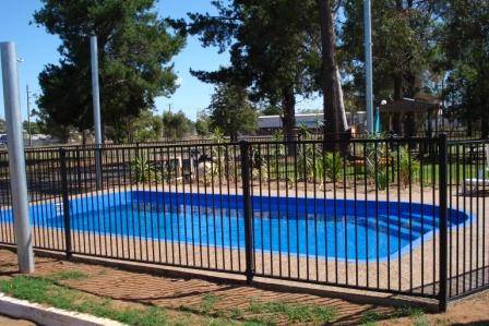 Silver Oaks Motel - Tourism Brisbane 0