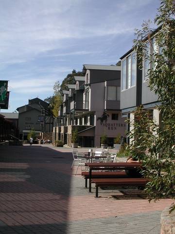 Squatters Run Apartments - Tourism Brisbane 1