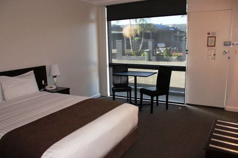 Sunshine Motor Inn - Tourism Brisbane 0