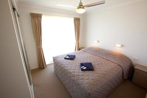 Surfbeach Holiday Park - Narooma - Brisbane 4u 3