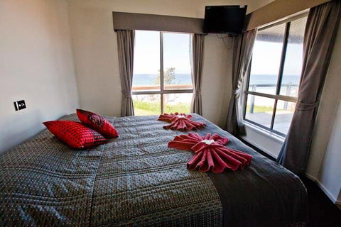 Surfbeach Holiday Park - Narooma - Brisbane 4u 4