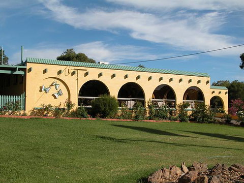 Tarcutta Halfway Motor Inn/Horse Hotel - Tourism Brisbane 0