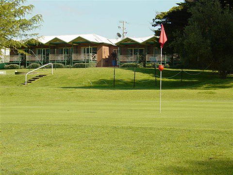 Tenterfield Golf Club And Fairways Lodge - Brisbane 4u 1