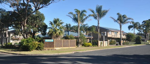 The Beachfront Apartments - Tourism Brisbane 0