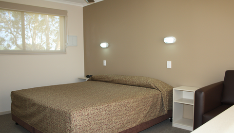 The Bowlo Holiday Cabins - Brisbane Tourism 2