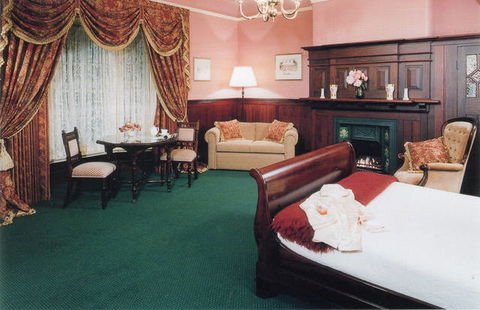 The Clifton Motel And Grittleton Lodge - Brisbane Tourism 1