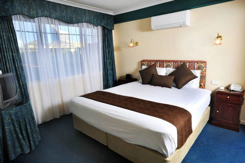 The Clifton Motel And Grittleton Lodge - Brisbane Tourism 5