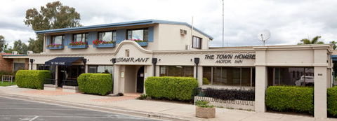 The Town House Motor Inn - Sundowner Goondiwindi - Brisbane 4u 1