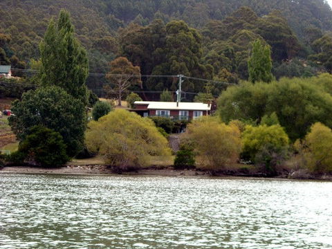 Three Hut Point - Brisbane 4u 0
