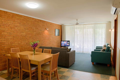 Vacation Village - Brisbane Tourism 1