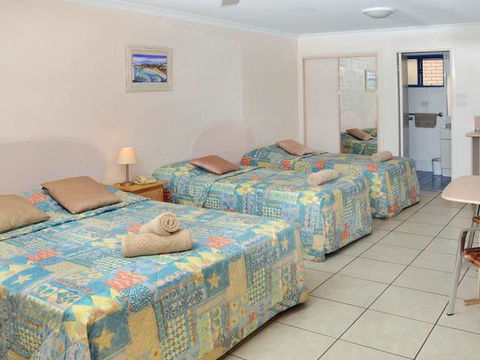 Yamba Twin Pines Motel - Tourism Brisbane 7