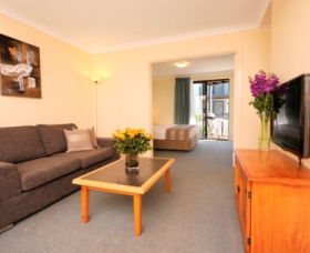 Assured Waterside Apartments - Brisbane 4u 3