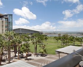 Absolute Waterfront Rainforest Apartment - Brisbane 4u 2
