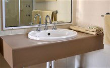 All Settlers Motor Inn - Tourism Brisbane 3