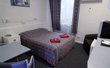 Amber Motel - Glen Innes - Brisbane 4u 1