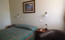 Aromet Motor Inn - Temora - Brisbane 4u 0