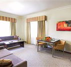 Governor Macquarie Motor Inn - Bathurst - Tourism Brisbane