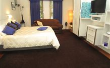 Retreat At Froog-Moore Park - Tamworth - Brisbane Tourism 4