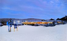 Smiggins Hotel - Smiggin Holes - Tourism Brisbane 0