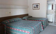 Spanish Lantern Motor Inn - Parkes - Brisbane 4u 0
