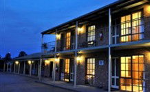 Statesman Motor Inn - Corowa - Brisbane 4u 1