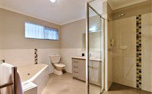 Sundowner Hume Country Motor Inn - Albury - Brisbane 4u 0