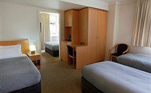 The Denman Hotel - Thredbo - Brisbane 4u 3
