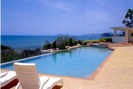 Bellevue At Trinity Beach - Tourism Brisbane 0