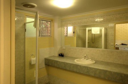 Wollongbar Motel - Brisbane Tourism 5