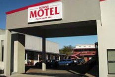 Downs Motel - Tourism Brisbane 0