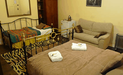 Edinburgh Gallery Bed And Breakfast - Brisbane Tourism 1