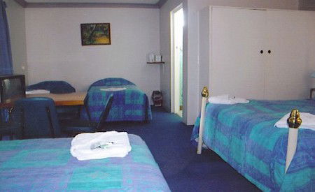 Titania Motel - Tourism Brisbane 4