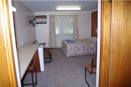 Castlereagh Motor Inn - Tourism Brisbane 3