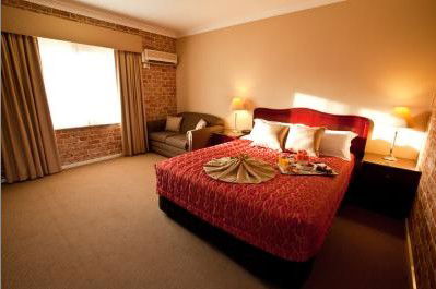 Endeavour Court Motor Inn - Brisbane 4u 1