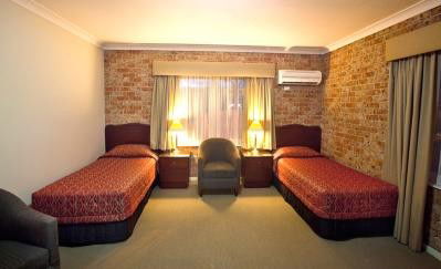 Endeavour Court Motor Inn - Brisbane 4u 5