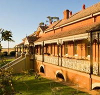 Hermitage Hill Resort And Conference Centre - Tourism Brisbane