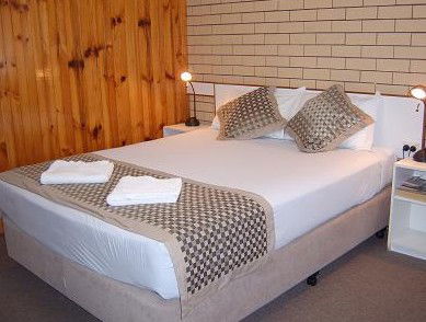 Binalong Motel - Tourism Brisbane 1
