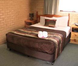 Avlon Gardens Motel - Brisbane 4u 0